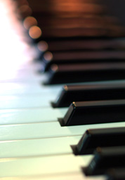 �s�A�m�������Ɗy���݂܂��傤